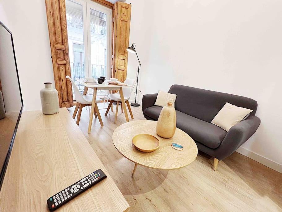 Apartmán Apartamento Privado De Diseno En Pleno Centro - Atocha Madrid Exteriér fotografie